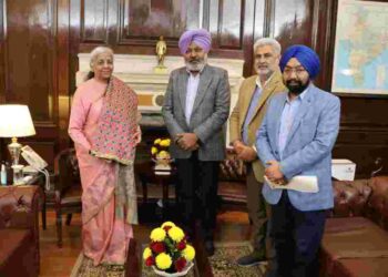 Punjab Delegation Calls on Union Finance Minister; Urges Immediate Resolution of RDF and MDF Issues