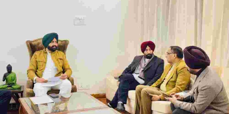 Laljit Singh Bhullar orders purchase of new buses during new year