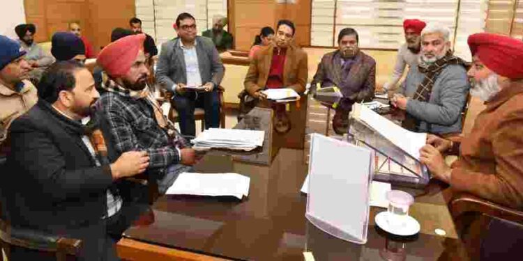 Punjab Cabinet Ministers Meet Janglat Workers Union to Address Their Issues