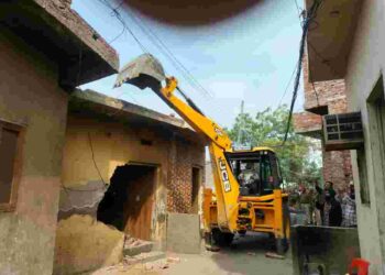 YUDH NASHIAN VIRUDH: ILLEGAL STRUCTURE DEMOLISHED IN BARNALA