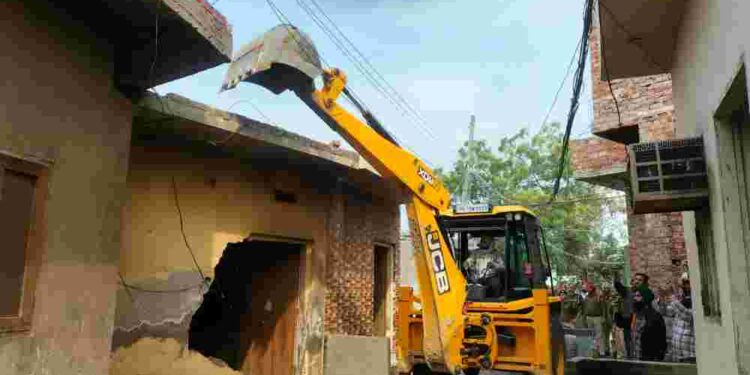 YUDH NASHIAN VIRUDH: ILLEGAL STRUCTURE DEMOLISHED IN BARNALA