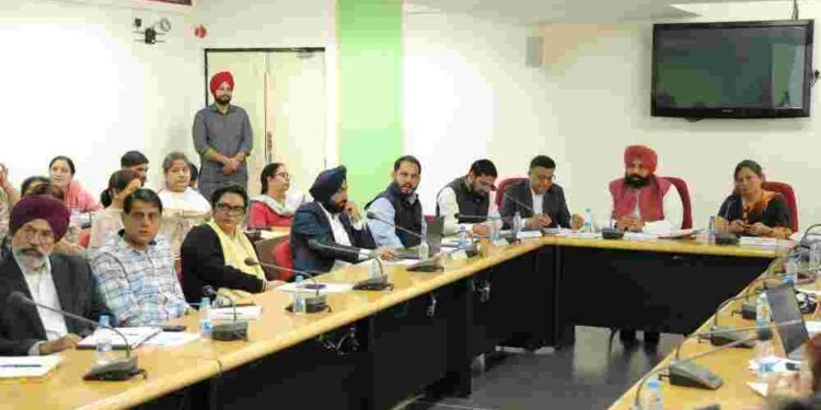 HARJOT BAINS ORDERS DEOs TO SPEND TWO HOURS IN FIELD TO IMPROVE SCHOOLS’ EFFICACY