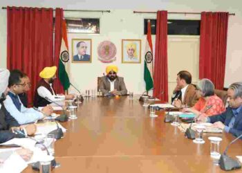 ENSURE SPEEDY AND TIMELY COMPLETION OF MEDICAL COLLEGE AND CIVIL HOSPITAL AT HOSHIARPUR: CM TO OFFICERS