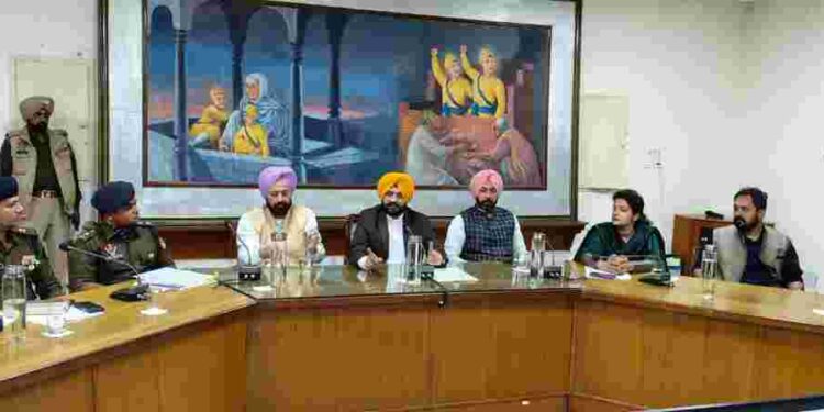 Cabinet Minister Tarunpreet Singh Sond Warns Drug Traffickers to Leave Punjab