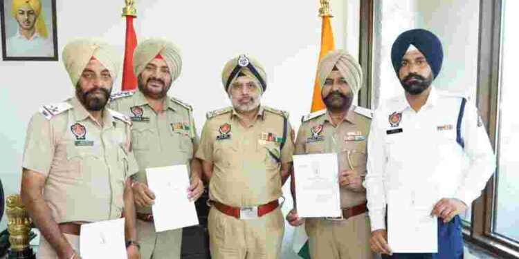 PUNJAB POLICE’S TRAFFIC COPS HONOURED FOR POLITE APPROACH TOWARDS VIOLATORS