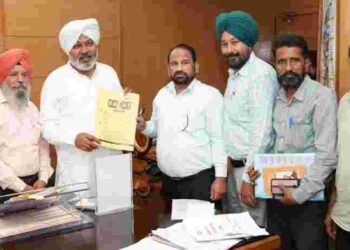 CABINET SUB-COMMITTEE HOLDS MEETINGS WITH 8 EMPLOYEE UNIONS