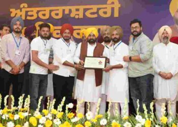 CM FELICITATES COOPERATIVE SOCIETIES OF DHURI CIRCLE FOR SETTING NEW BENCHMARK BY RECOVERING MORE THAN 99% OF LOANS