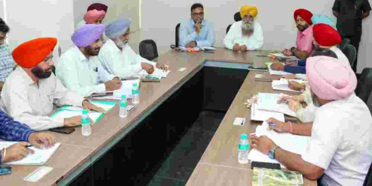AGRI OFFICERS DIRECTED TO INCREASE WHITE GOLD ACREAGE; MALWA FARMERS TO BE TRAINED ON MODERN COTTON FARMING TECHNIQUES
