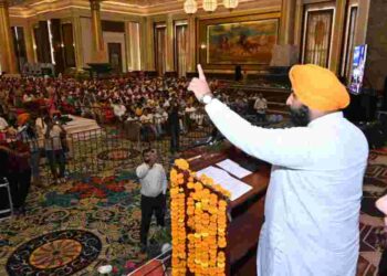 HARJOT BAINS EXHORTS 'PINDA DE PEHREDARS' TO TAKE ANTI-DRUG MESSAGE TO EVERY HOUSEHOLD