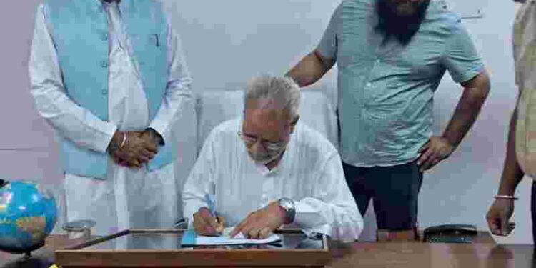 Ravinder Hans Assumes Charge as Member Director of Punjab Scheduled Castes Land Development and Finance Corporation