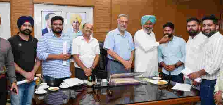 FORUM OF RESIDENT DOCTORS CALLS OFF STRIKE AFTER MEETING WITH FINANCE MINISTER AND HEALTH MINISTER