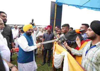 CM felicitated for Passing Law to Restart Bull Races in Punjab