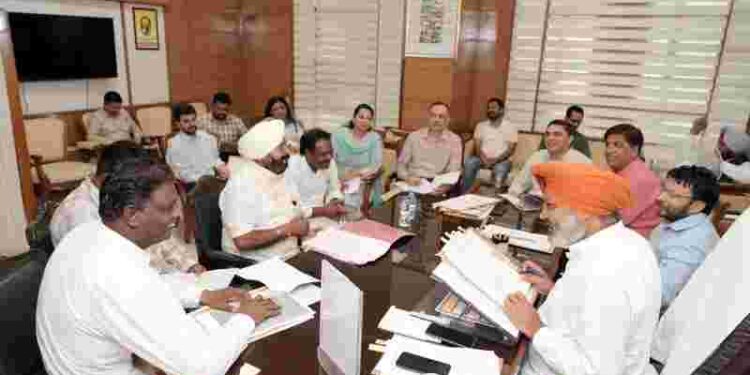 Cabinet Sub-Committee Meets Employee Unions of Municipal Corporations, Assures Prompt Resolution of Legitimate Demands