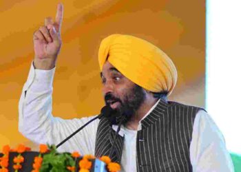 REALIZE DREAMS OF SHAHEED-E-AZAM BY SUPPORTING OUR WAR AGAINST DRUGS AND CORRUPTION- CM GIVES CLARION CALL TO PEOPLE