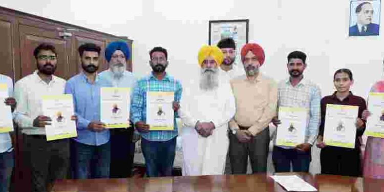 GURMEET SINGH KHUDIAN HANDS OVER JOB LETTERS TO 8 YOUTH IN ANIMAL HUSBANDRY DEPT