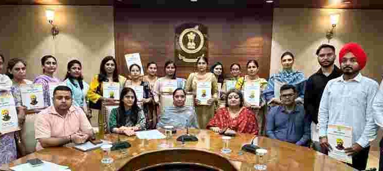 DR. BALJIT KAUR HANDS OVER APPOINTMENT LETTER TO NEWLY RECRUITED EMPLOYEES IN THE DEPARTMENT