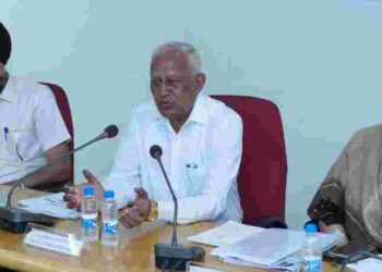 BARINDER KUMAR GOYAL DIRECTS OFFICIALS TO ENSURE 24X7 ACCESSIBILITY FOR SWIFT REDRESSAL OF PUBLIC GRIEVANCES AND PREVENTION OF ILLEGAL MINING