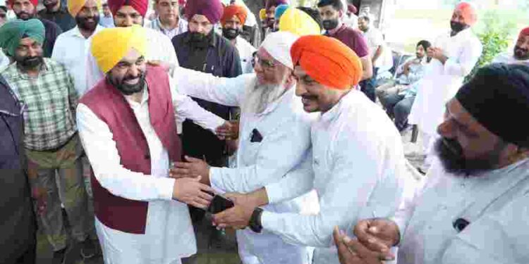 IT IS UNPRECEDENTED IN PUNJAB: EXCLAIM VILLAGERS AFTER VISIT OF THE CM IN THEIR FARMS