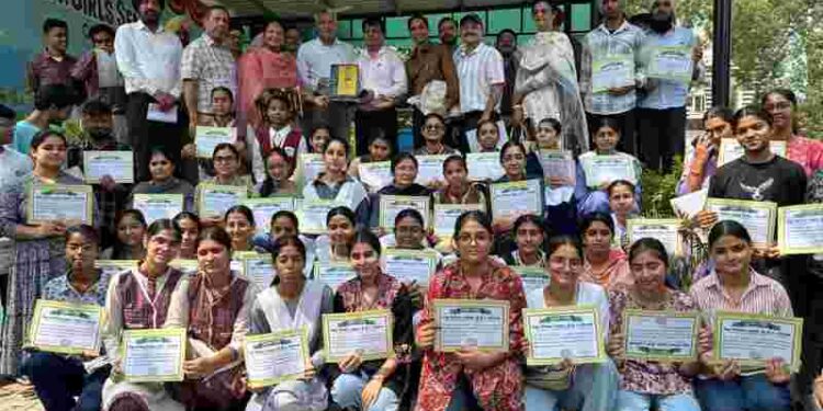 District Education Office Honours NEET 2025 Achievers, Teachers and Team Members