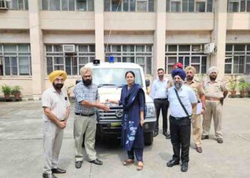 DC Flags Off New Red Cross Ambulance in Patiala