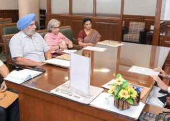 Mohinder Bhagat Reviews Progress on War Memorials Construction, Sainik Rest Houses Renovation