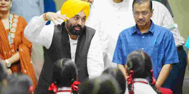 BHAGWANT MANN AND ARVIND KEJRIWAL LAUNCH ANTI-DRUG CURRICULUM TO BE INTRODUCED IN SCHOOLS UNDER “WAR AGAINST DRUGS”