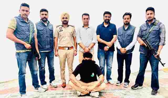GANGSTER GOLDY BRAR’S ASSOCIATE HELD WITH FIVE PISTOLS