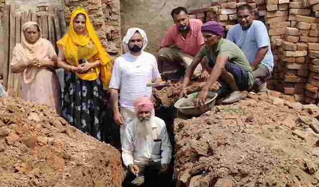 Humanitarian Spirit Shines Bright: Anmol Muskan Trust Steps Forward for Heavy Rain-affected Families