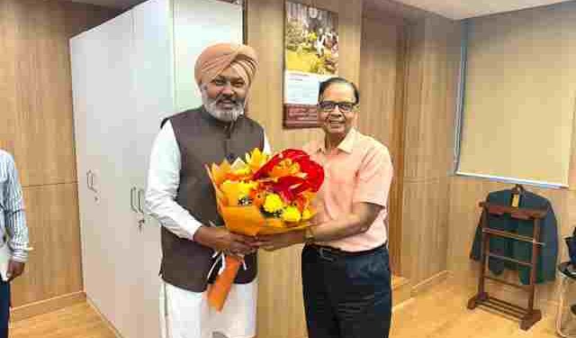 “FINANCE MINISTER HARPAL CHEEMA HOLDS IMPRESSIVE MEETING WITH CHAIRMAN 16TH FINANCE COMMISSION, DEMANDS SPECIAL PACKAGE OF RS 20,000 CRORE