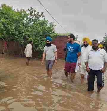 AAP Parliamentarian announce to use MPLADS funds for flood relief works