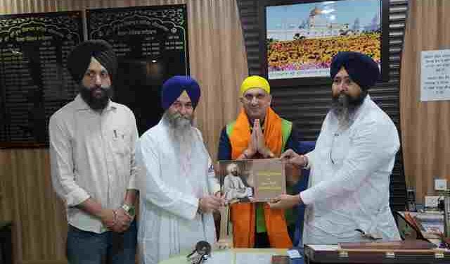 Information Commissioner Harpreet Sandhu Pays Tribute to Guru Tegh Bahadur Sahib in Patiala