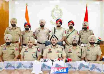 JUVENILE AMONG FIVE INVOLVED IN CROSS-BORDER ARMS AND NARCOTICS SMUGGLING HELD WITH 12 PISTOLS, 1.5KG HEROIN