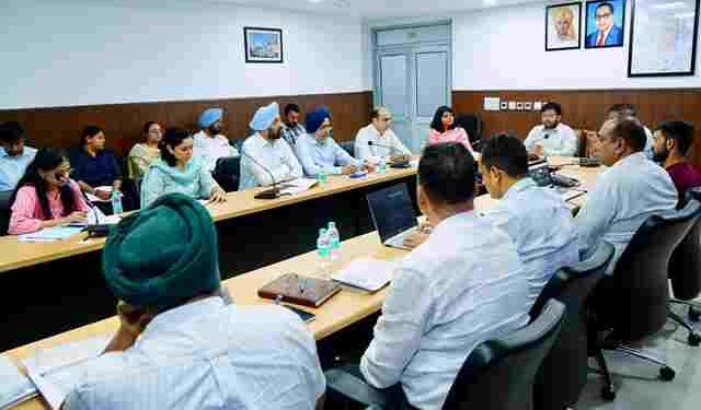 DR. RAVJOT SINGH REVIEWS PROGRESS OF WATER SUPPLY PROJECTS BY M/S L&T IN AMRITSAR, JALANDHAR AND PATIALA