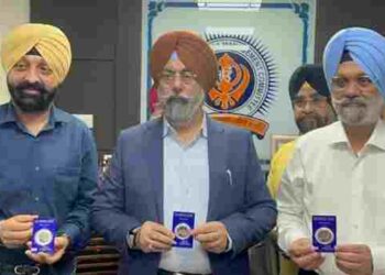 Special Silver Coin dedicated to the 350th Martyrdom Anniversary of the Ninth Guru released: Harmeet Singh Kalka