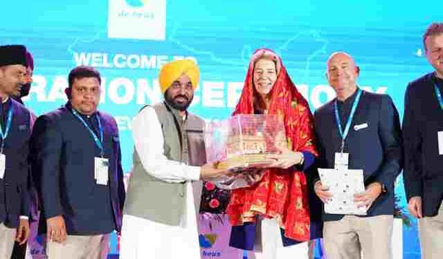 CM ENVISIONS PUNJAB AS NEXT BUSSINESS HUB OF COUNTRY