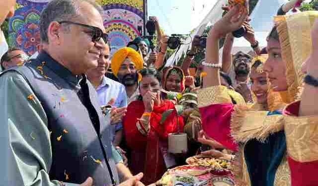Cabinet Minister Sanjeev Arora inaugurates Saras Mela-2025