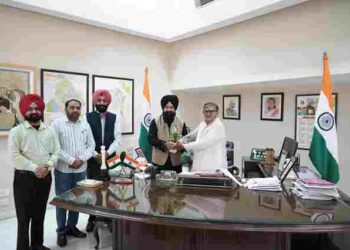 PUNJAB SC COMMISSION CHAIRMAN MEETS GOVERNOR, SEEKS STRONGER COORDINATION FOR WELFARE OF SCHEDULED CASTES COMMUNITIES