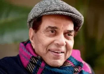 “End of an era in Indian cinema”: PM Modi condoles demise of veteran actor Dharmendra