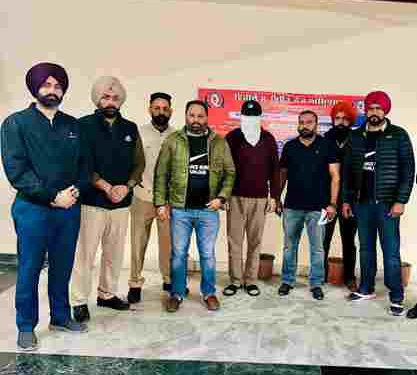 Vigilance Bureau nabs Commissioner, Municipal Corporation cum SDM Batala red handed accepting a bribe of Rs 50K