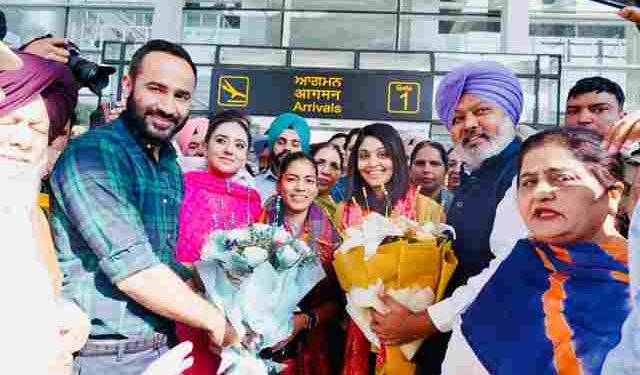 Punjab Government accords a grand welcome to World Champion Cricketers Harleen Deol and Amanjot Kaur at Mohali