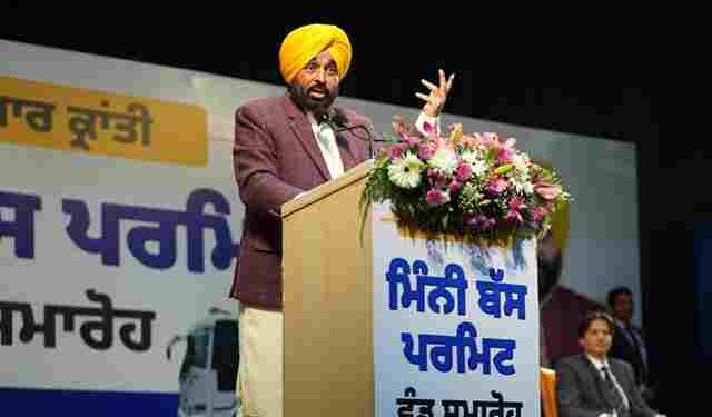 CM Bhagwant Singh Mann’s major step to break monopoly transport sector, hands over 505 mini bus permits to youth under ‘Rozgar Kranti Scheme’