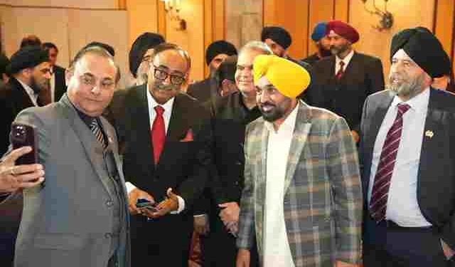 ON FOURTH DAY OF HIS JAPAN VISIT, CM HOLDS BUSINESS ROADSHOW AT OSAKA