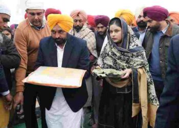 CM Bhagwant Singh Mann pays obeisance at Gurdwara Sri Fatehgarh Sahib