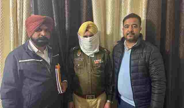 Vigilance Bureau Nabs ASI Red Handed Accepting Bribe of Rs 5000/-