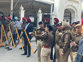 LUCKY OBEROI MURDER CASE: DGP GAURAV YADAV VISITS SCENE OF CRIME; ASSURES EXEMPLARY PUNISHMENT TO PERPETRATORS