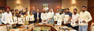 HARDEEP SINGH MUNDIAN HANDS OVER APPOINTMENT LETTERS ON COMPASSIONATE GROUNDS TO 14 CANDIDATES