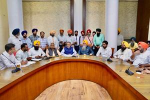 Speaker Kultar Singh Sandhwan and Health Minister Dr. Balbir Singh held a meeting with EDAP Delegation in Punjab Vidhan Sabha
