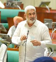 Over 7800 people applied for Fair Price Shops till now: Lal Chand Kataruchak