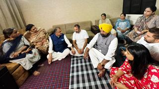 Vrindavan Boat Mishap-Cabinet Minister Sanjeev Arora shares grief with bereaved families