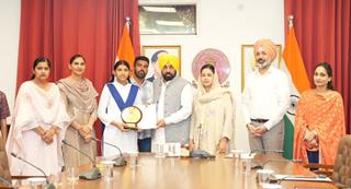 Daughters lead Punjab’s ‘Shikhya Kranti’, secure 19 of top-20 ranks in PSEB’ Class 8 results: CM Bhagwant Singh Mann